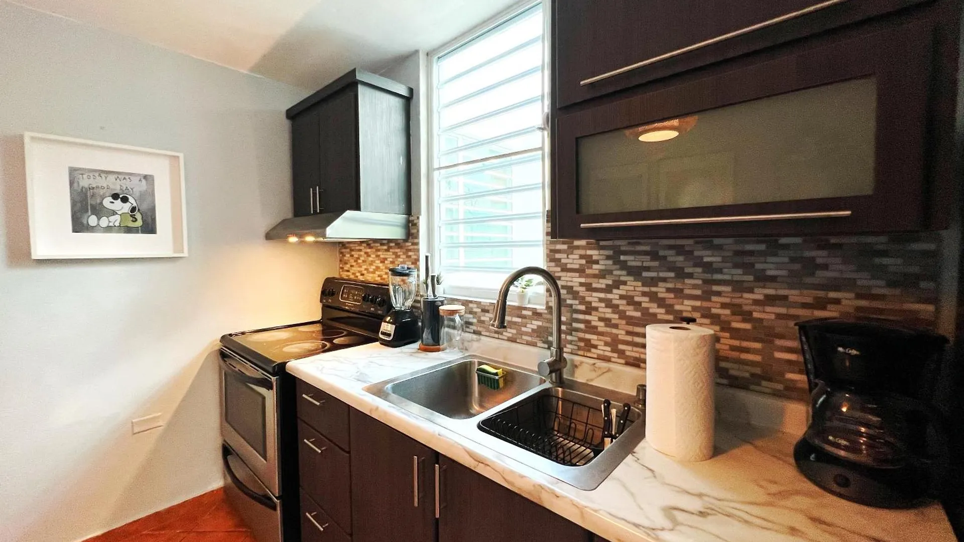 Spacious 2 Bedroom In San Juan+Parking - Steps To Beach 0*,  Πουέρτο Ρίκο
